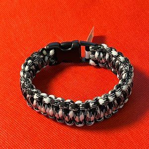 Black and White XL Paracord Bracelet 10.5 Inches